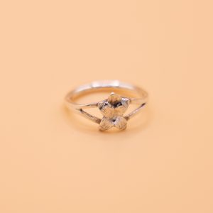 Orchid ring