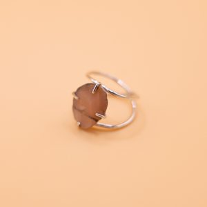 Rough cut crystal layered ring