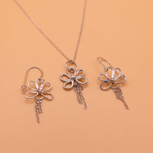 Flower Chain Set – Sterling Silver Earrings & Pendant
